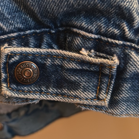 Authentic 80's Levis sherpa Trucker jean jacket - Picture 16 of 16